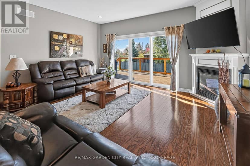 179 Falcon Drive — photo 11 of 40