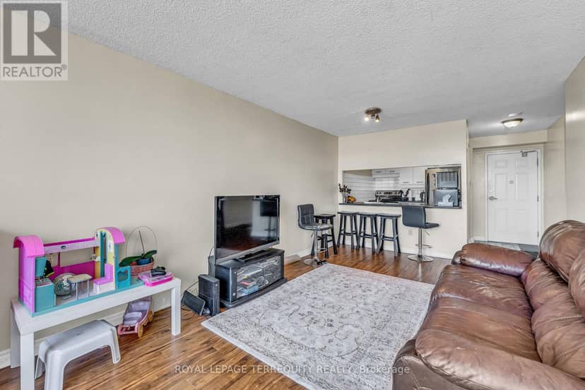 1512 - 250 Webb Drive — photo 21 of 38