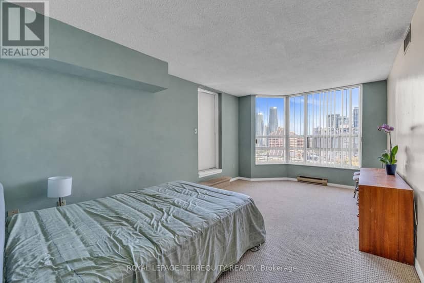 1512 - 250 Webb Drive — photo 28 of 38