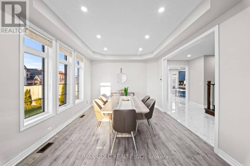 49 Squire Ellis Drive — photo 12 of 40