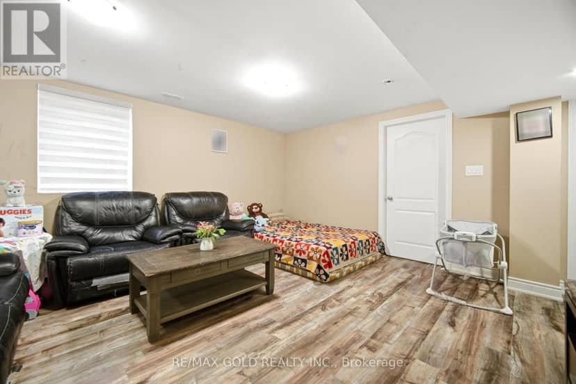 49 Squire Ellis Drive — photo 39 of 40