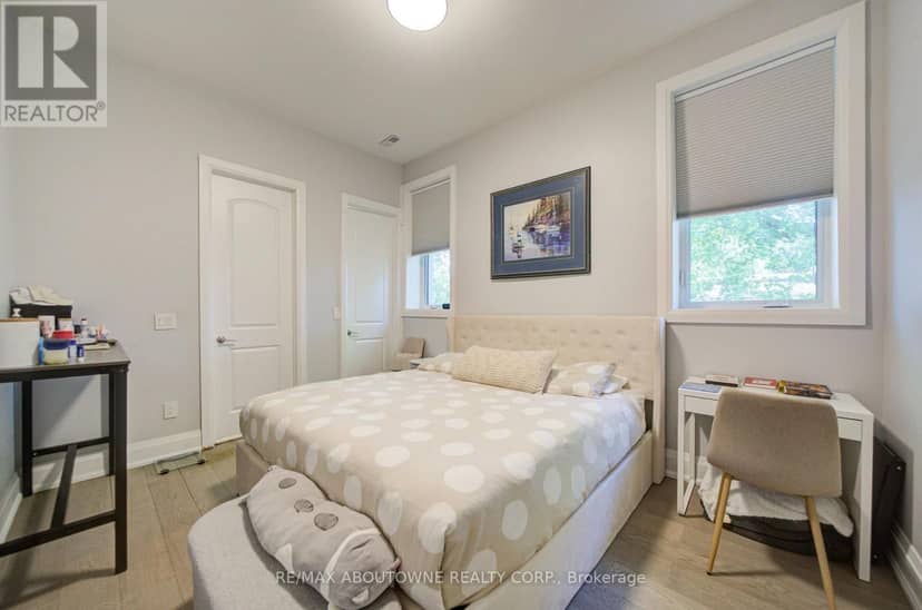 1525 Kenmuir Avenue — photo 18 of 40