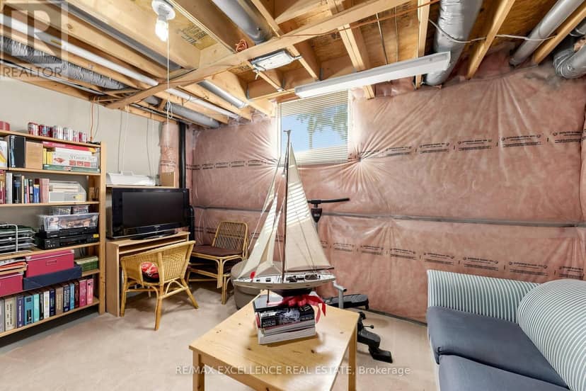 72 Desert Sand Drive — photo 32 of 40