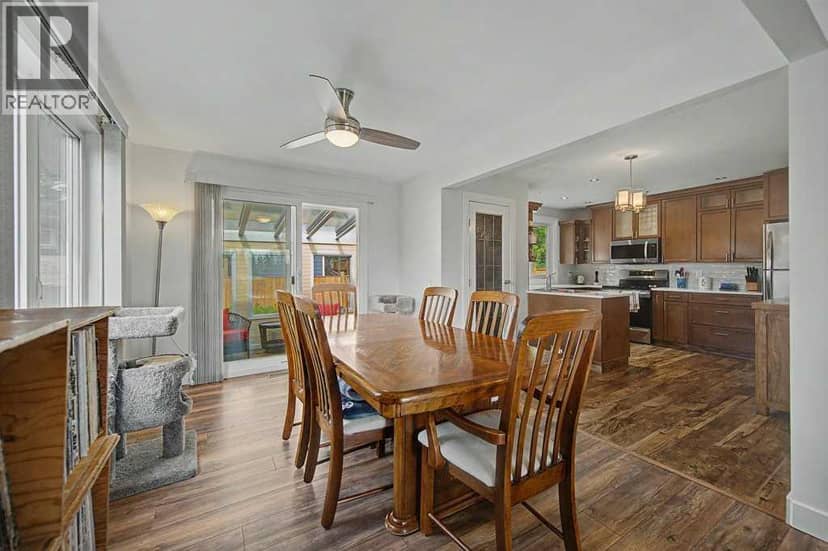 623 Cantrell Place SW, Calgary, photo 7