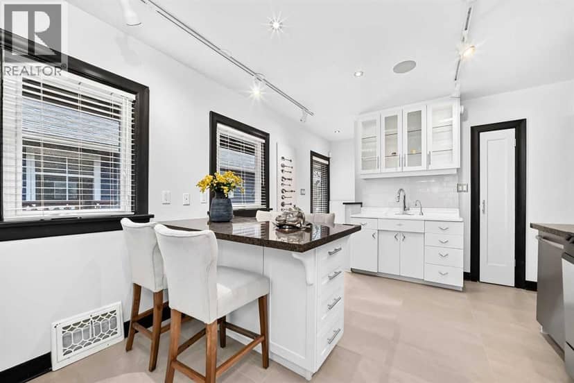 3035 4 Street SW — photo 13 of 40