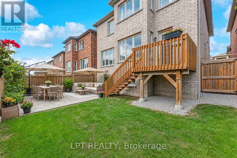 33 Mondial Crescent — photo 23 of 27