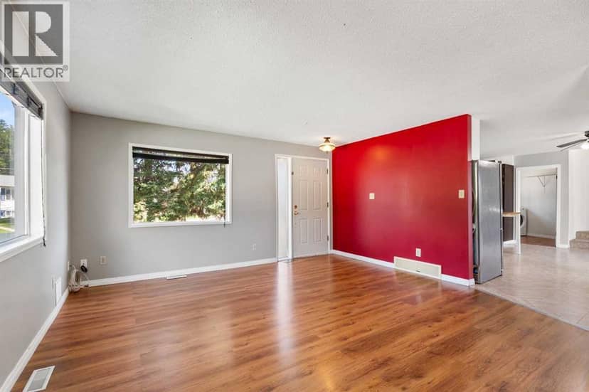 16 Blueberry Drive, Whitecourt, photo 6
