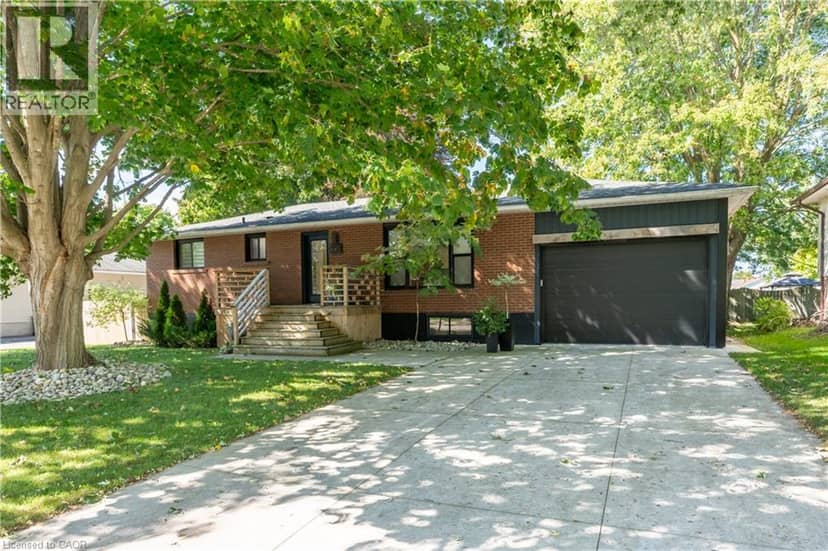 238 MORENZ Drive, Mitchell
