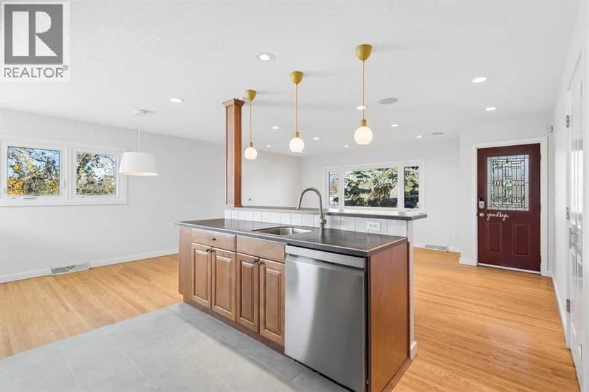 31 Hoover Place SW — photo 12 of 37