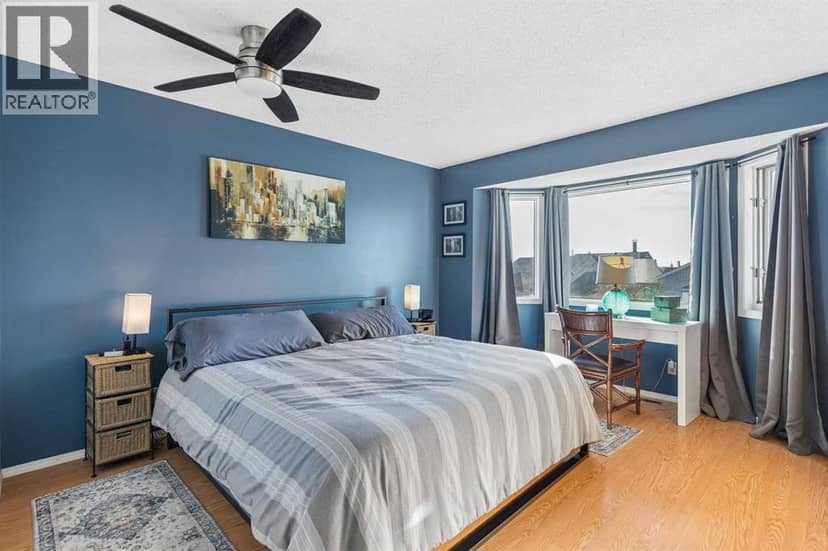 17 Shawglen Court SW — photo 10 of 32