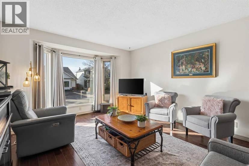 17 Shawglen Court SW, Calgary, photo 4