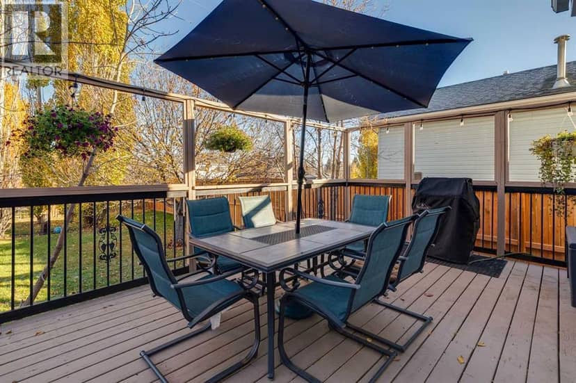 17 Shawglen Court SW — photo 17 of 32