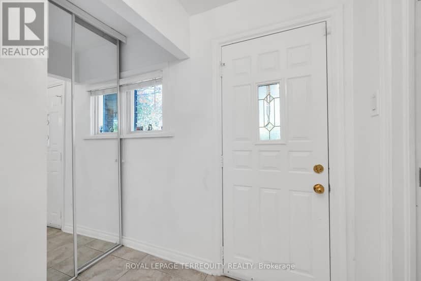 1052 Glengrove Avenue — photo 25 of 34