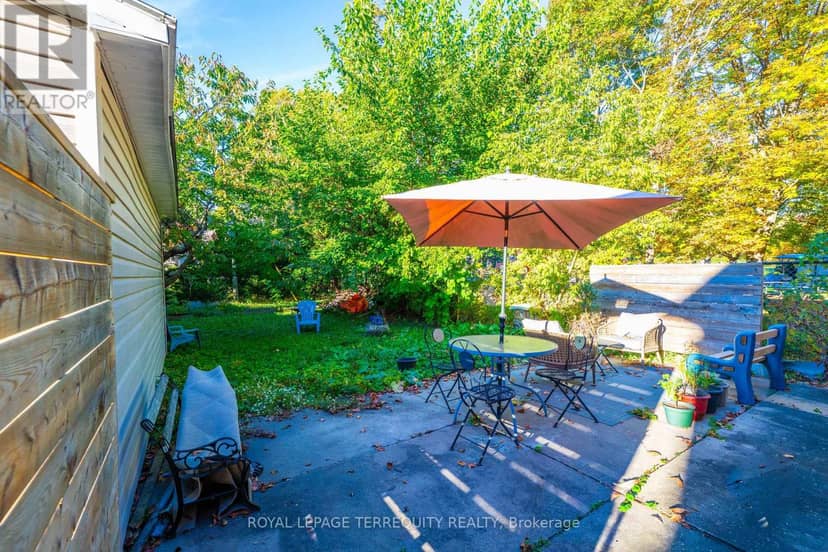 1052 Glengrove Avenue — photo 16 of 34
