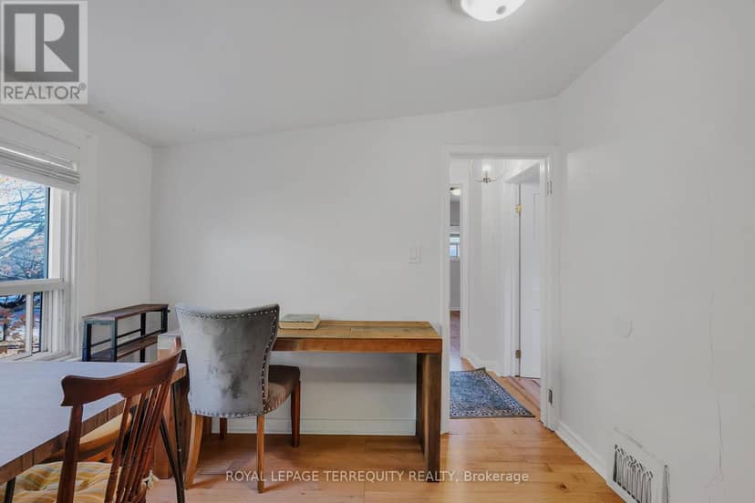 1052 Glengrove Avenue, Toronto, photo 7