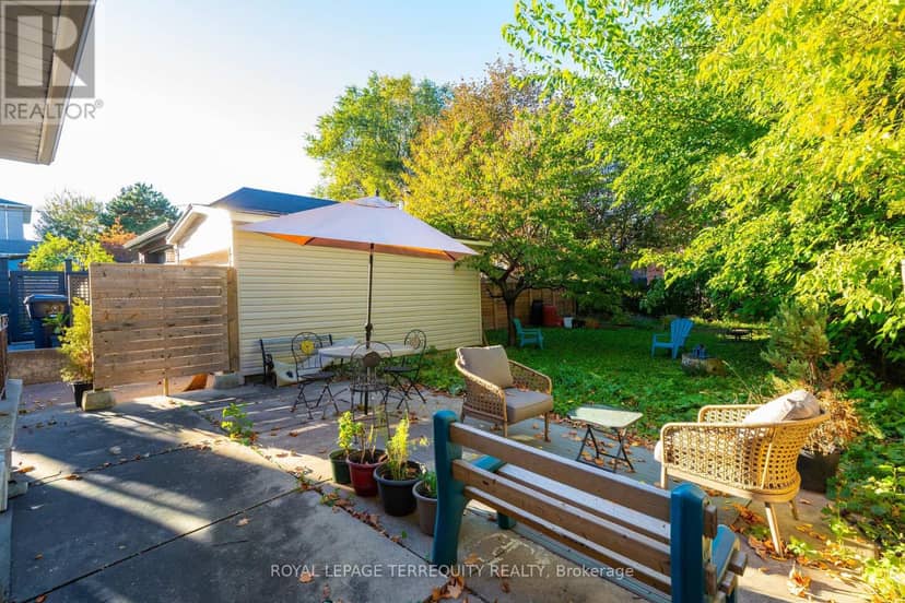 1052 Glengrove Avenue — photo 17 of 34