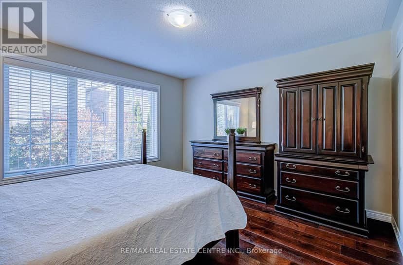 16 Lacorra Way S — photo 12 of 33