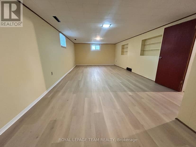 957 Winnington Avenue — photo 26 of 38