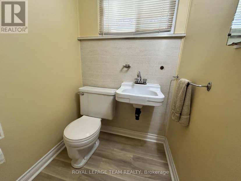 957 Winnington Avenue — photo 28 of 38