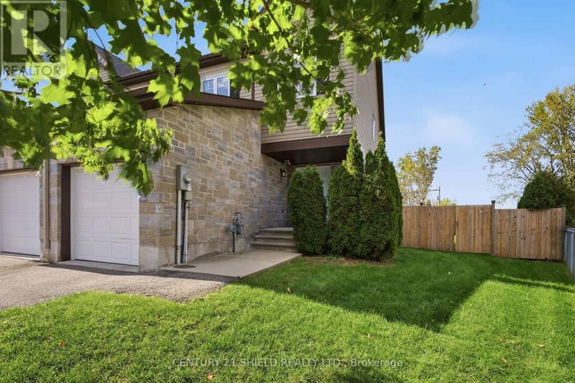 1140 Clement Court, Cornwall, photo 4