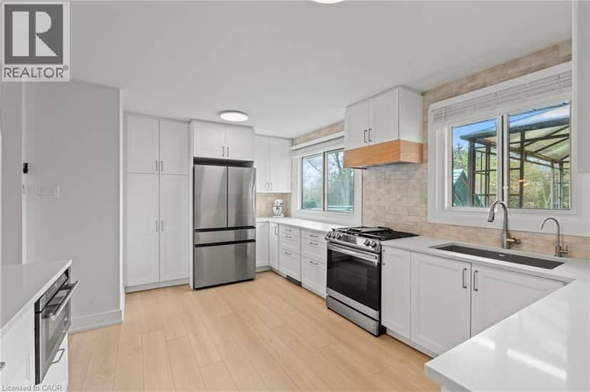 5090 BLACKHEATH Road, Hamilton, photo 7