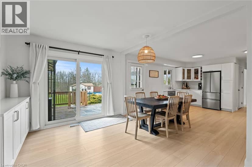 5090 BLACKHEATH Road — photo 13 of 40