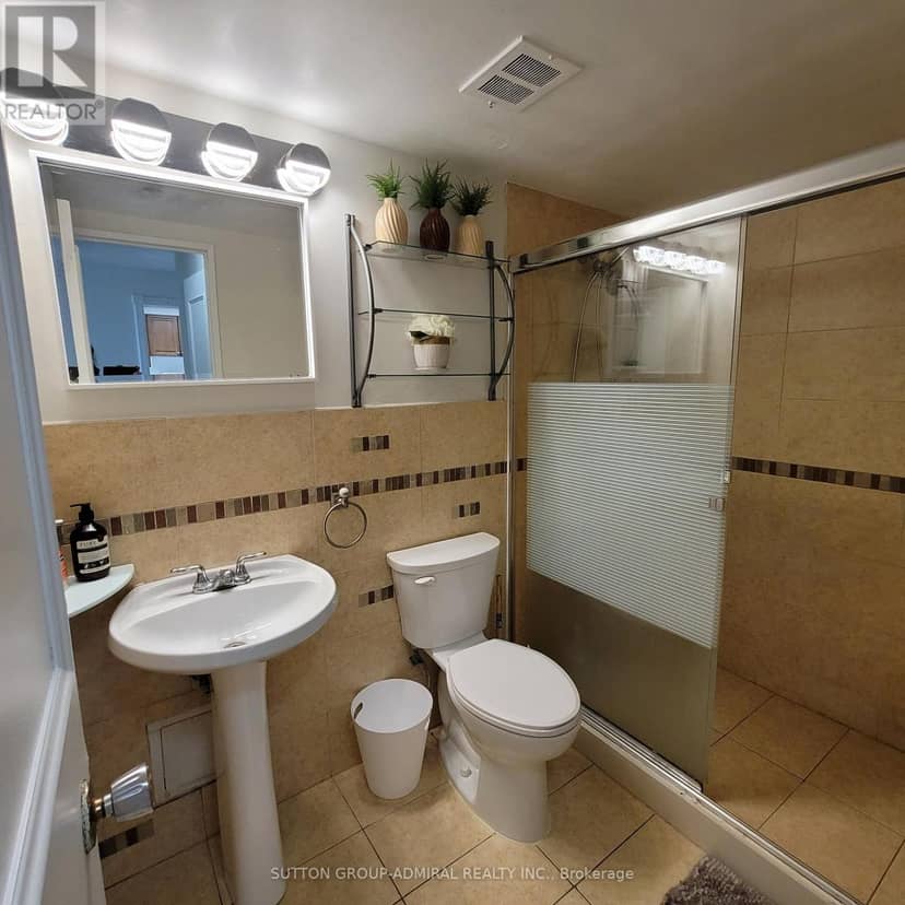 802 - 10 Tobermory Drive — photo 19 of 32