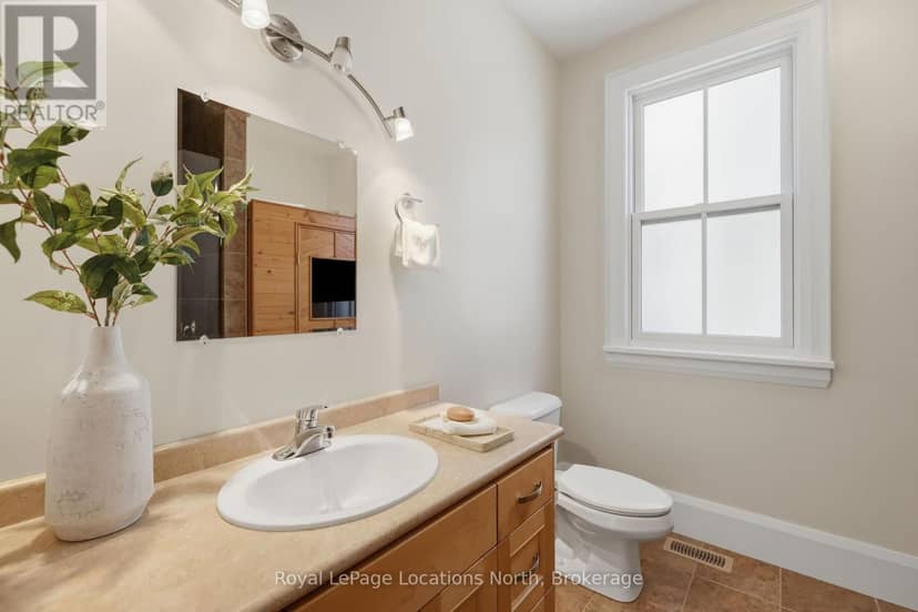 43 Niagara Street — photo 28 of 40