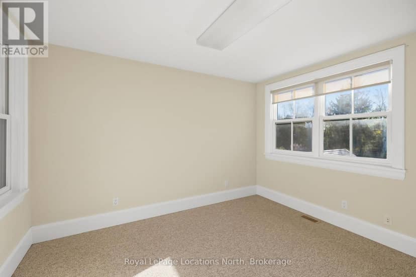 43 Niagara Street — photo 37 of 40