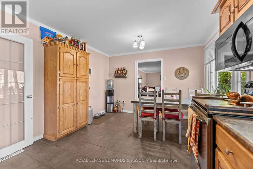 10 Sunset Crescent — photo 19 of 40