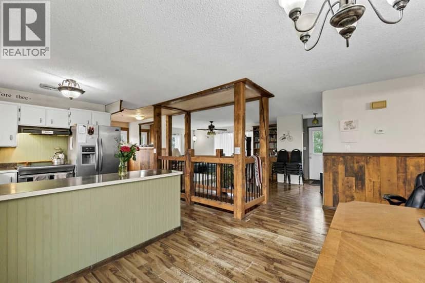 94079 113 Range Road, Bow Island, photo 7