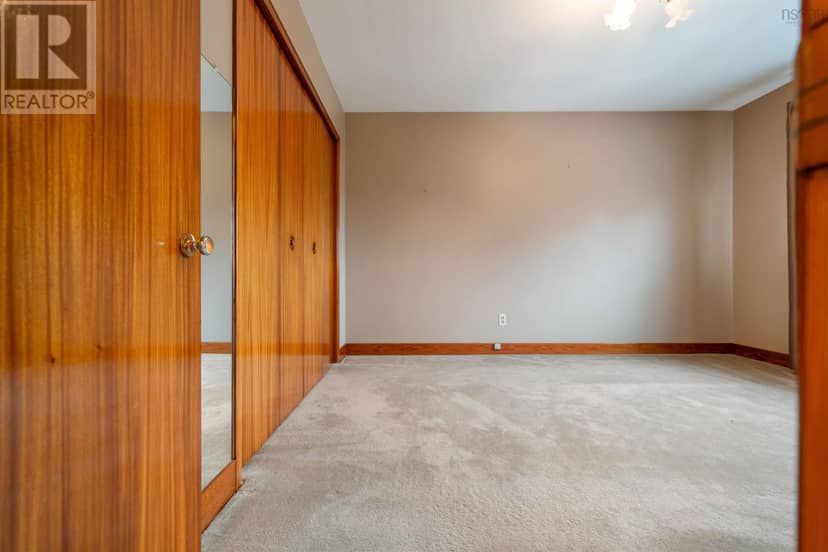 213 Crichton Avenue — photo 37 of 40