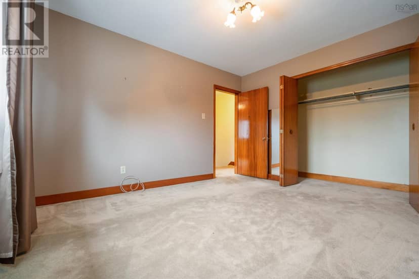 213 Crichton Avenue — photo 38 of 40