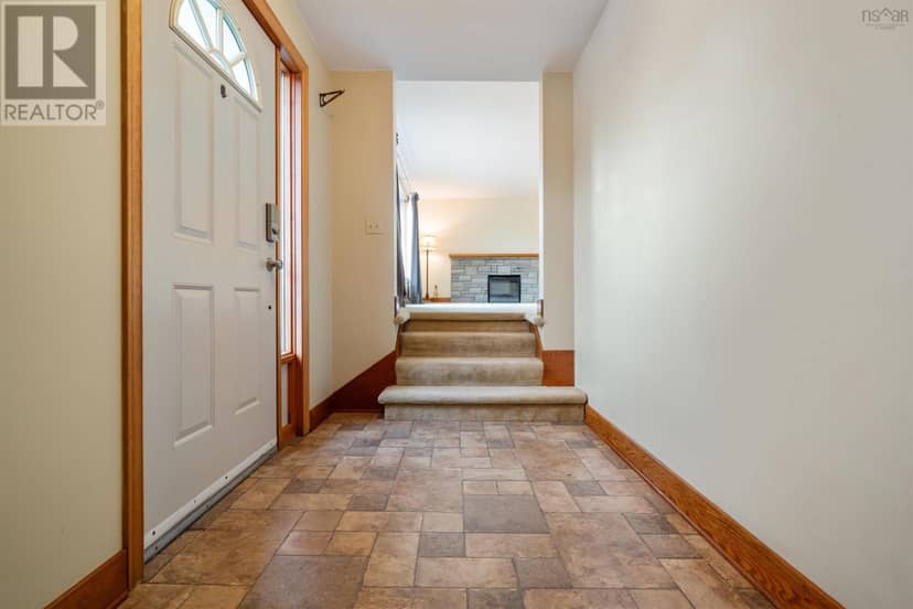 213 Crichton Avenue, Dartmouth, photo 8