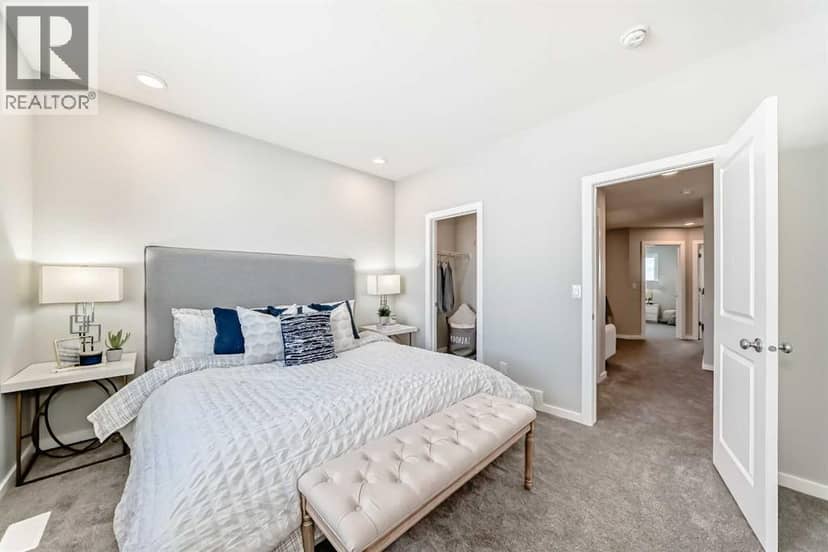 684 Savanna Drive NE — photo 18 of 31
