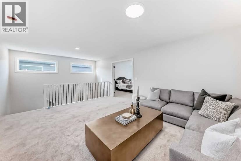 33 Rochester Crescent NW — photo 20 of 40