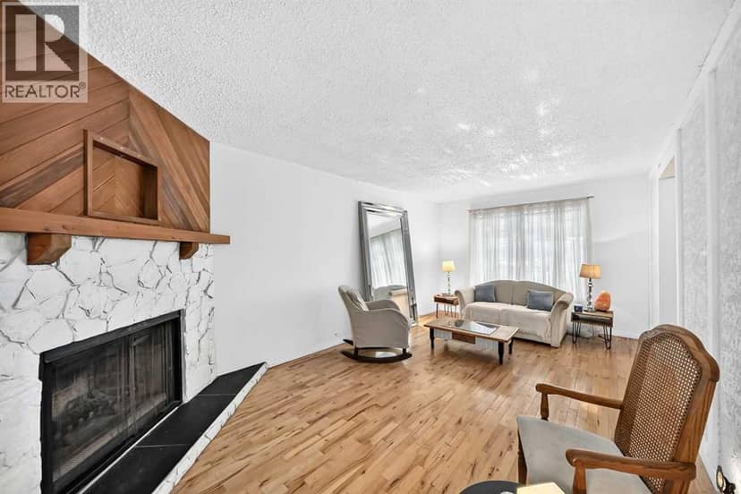 4316 8 Avenue SE — photo 13 of 39