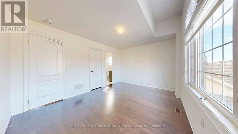 60 Sharonview Crescent — photo 36 of 40