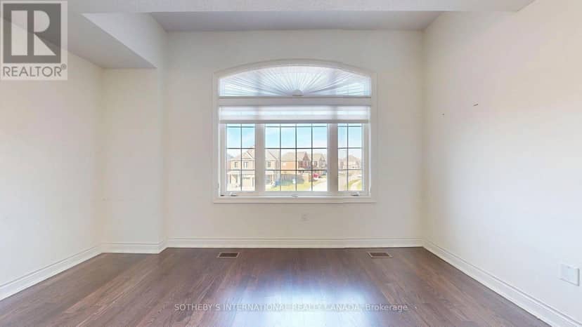 60 Sharonview Crescent — photo 35 of 40