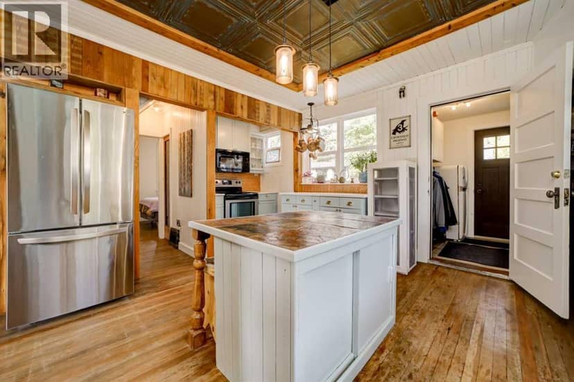 2526 211 Street — photo 14 of 40