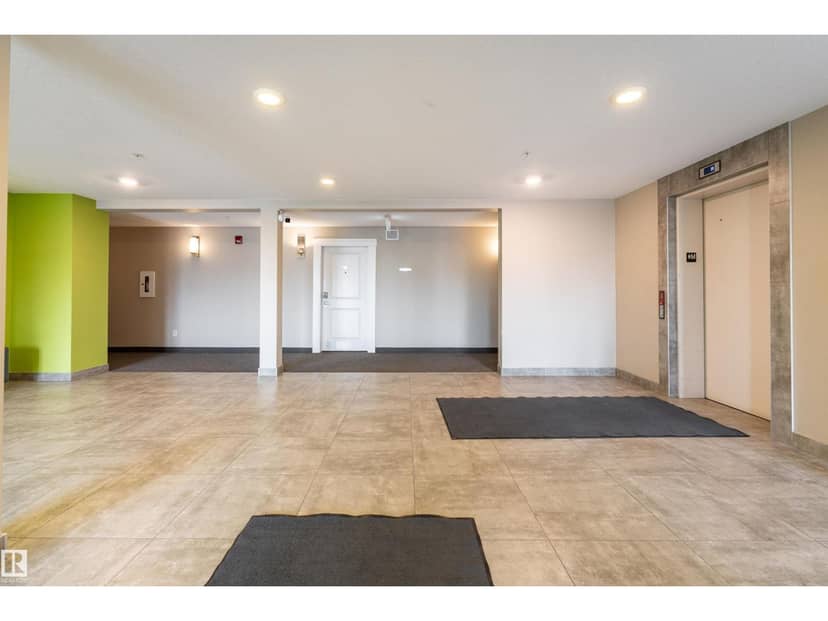 #220 5404 7 AV SW, Edmonton, photo 2