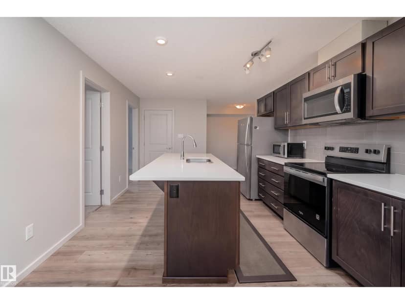 #220 5404 7 AV SW, Edmonton, photo 7