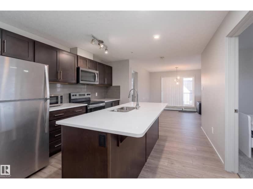 #220 5404 7 AV SW, Edmonton, photo 8