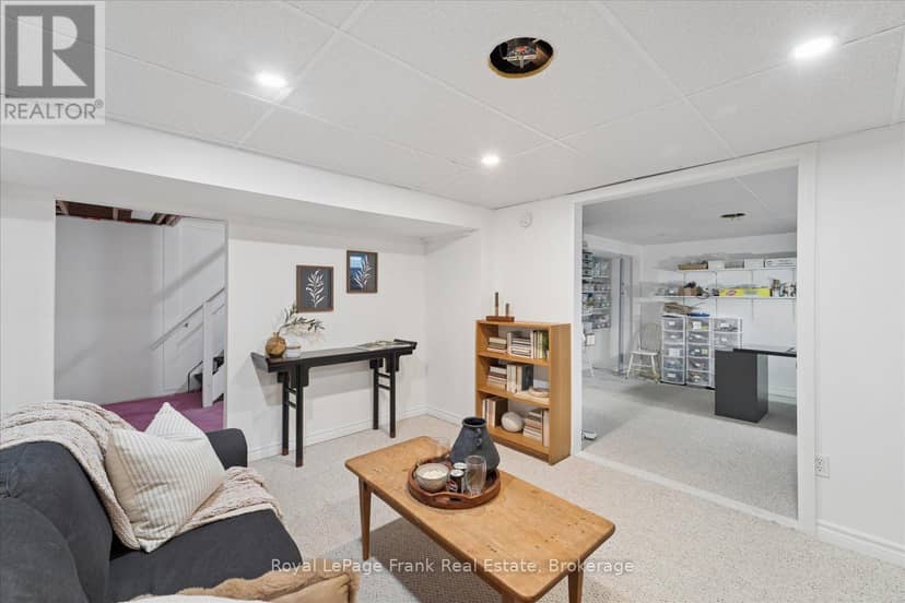 544 Maher Crescent — photo 33 of 40