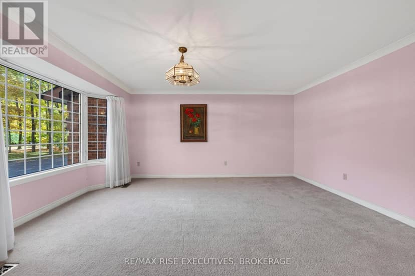 1685 Woodmount Grove — photo 11 of 40
