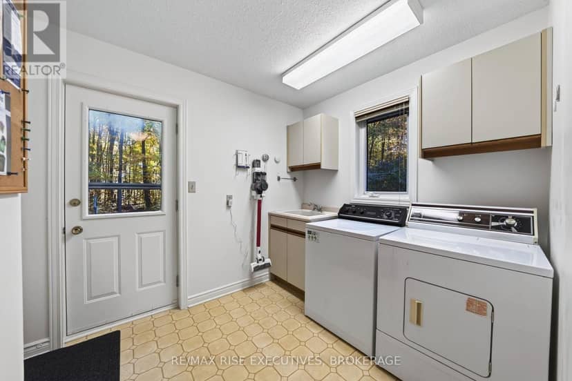1685 Woodmount Grove — photo 20 of 40
