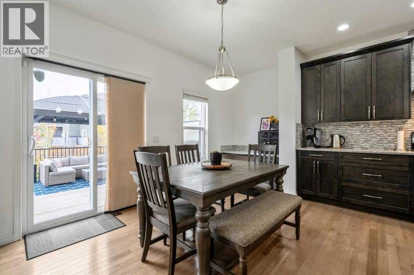 34 Mount Rae Terrace — photo 9 of 40