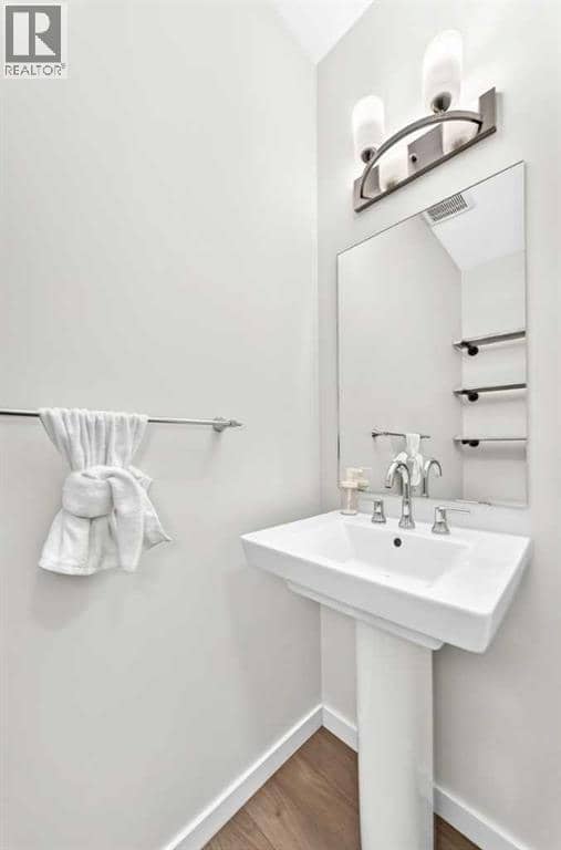 524 Midtown Street SW — photo 13 of 40