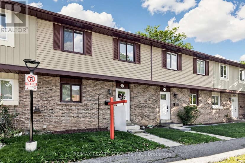 57 - 93 Hansen Road N, Brampton, photo 2