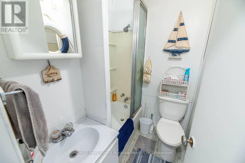 27 Ahmic St Street W, Magnetawan, photo 7